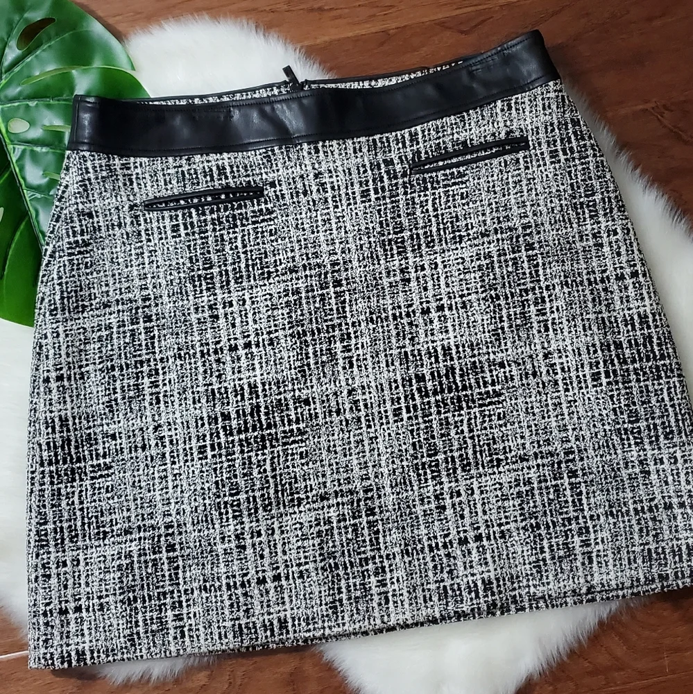 Karl Lagerfeld Knit Skirt Size 10